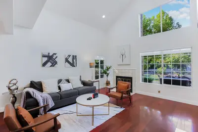 Image de New4br! Spacious house with Amazing backyard, Bbq & Games in superb San Jose