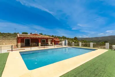Image de Villa à Llutxent avec Piscine Privée et Bbq