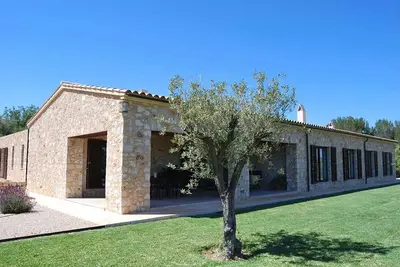Jolie maison de vacances avec piscine