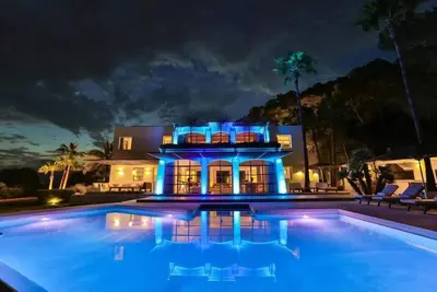 Image de Maison de vacances avec vue tranquille sur la mer