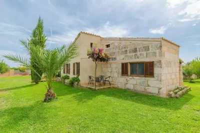 Image de Maison à Sa Pobla avec Piscine et Barbecue