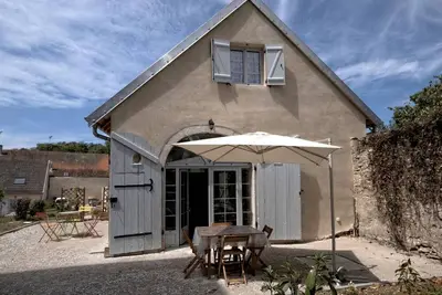 Image de Charmant gîte à Montagney avec terrasse et parc, animaux acceptés, parking privé inclus