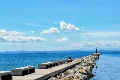 Image de Studio rénové, bien équipé, climatisé avec parking privé, à 200m de la plage et promenade à Roses