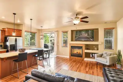 Image de Pine Mountain Trail | Pool Table | Dog & Family Fun in Flagstaff