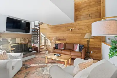 Image de Cozy Keystone Condo in Lakeside Village, Just Minutes from River Run Village!