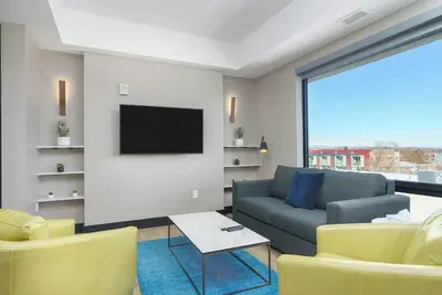 Image de Elegant Flat on Tennyson Street w/ Balcony + Rooftop Patio