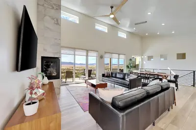 Image de Modern Scenic Escape: Luxury & Views in Cedar City