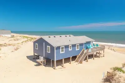 Image de Oceanfront beach house just steps from the Atlantic in South Nags Head!