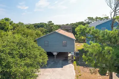 Image de Classic Outer Banks beach house near Nags Head Fishing Pier!