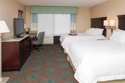Image de Family-Friendly Suite w/ Full Kitchen & Pool Access – Close to Notre Dame