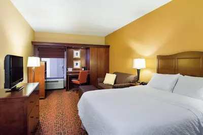Image de Comfortable Room Near I-76 with Free Breakfast –  Perfect for Leisure and Work