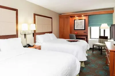 Image de Pet-Friendly Room w/ Free Hot Breakfast & Heated Pool, Located Near Um
