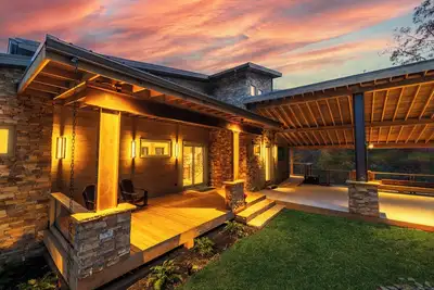 Image de Luxury New House in Charming Blue Ridge with Expansive Mountain Views