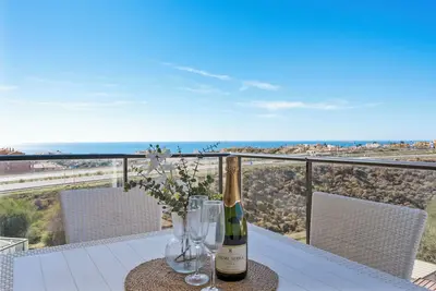 Image de Cozy getaway with pool in Riviera del Sol by Costarentals - Ref 99