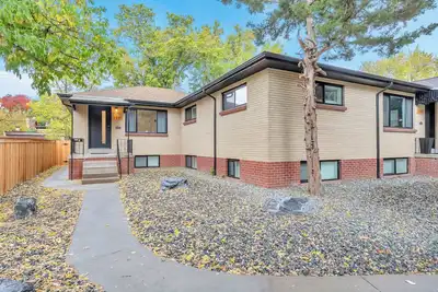 Image de City Living|Sleeps 4|Walkable|Fenced In Yard