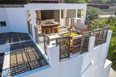Image de Casa Natalia: Luxurious Pedregal Home