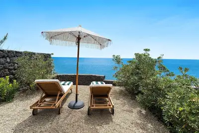 My Rental Homes - Villa Pozzillo with swimming pool and private sea access