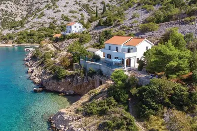 Image de Sunny Beachfront Jablanac Apartments - Three Bedroom Apartment