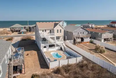 Image de 400ft to Beach! Ocean Views! Dogs Ok! Pool, Hot Tub