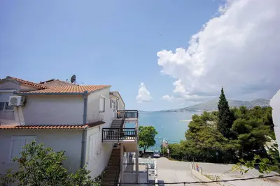 Image de Elegant Tranquil Okrug Gornji Apartments - Two Bedroom Apartment