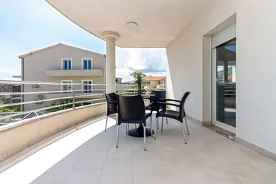 Image de Modern Apartments with Private Balcony - Premium One Bedroom Apartment