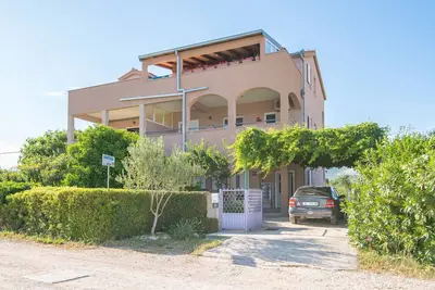 Image de Comfortable Kastel Stafilic Apartment with Balcony - Two Bedroom Apartment with Balcony and Sea View