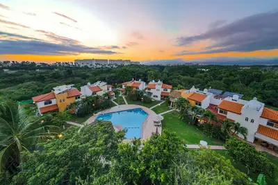 Image de Spacious 4 bedroom house in enchanting Nuevo Vallarta with pool, nearby beach