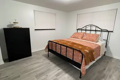 Image de Charming 2-bedroom apartment with WiFi and Ac in sunny Tampa