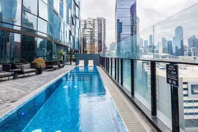 Image de Resort Style Living 2 Bed Apt with Pool Bbq