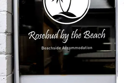 Image de Rosebud Beachfront Haven Coastal Bliss One