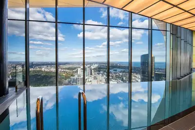Image de Above It All: 66th Floor Gem w Pool, Gym & Parking