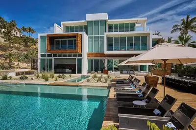 Image de Beachfront Mansion- Palmilla Sur