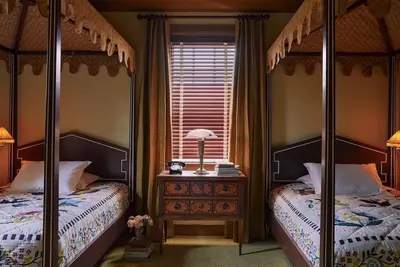 2 Vintage-Inspired Rooms w/ Plush Bedding & Handpicked Art Near Downtown