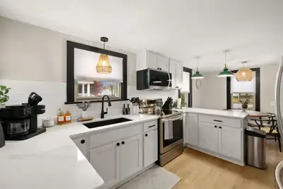 Image de Modernized Historical Home in Downtown Medina w\/Hot Tub