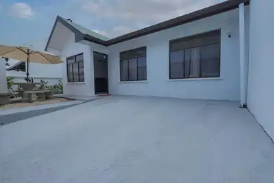 Image de Charming 3-bedroom house with WiFi, Ac in delightful La Fortuna, plunge pool.
