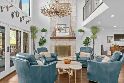 Riverfront | 5 Acres | 2 Hot Tubs | Sleeps 17