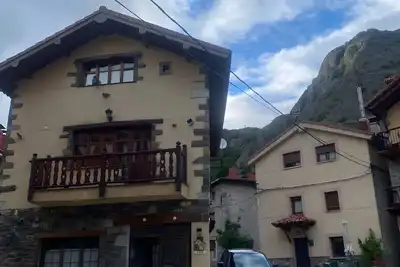 Image de Appartement \"Invernal De Picos\" avec vue sur les montagnes, terrasse privée et Wi-Fi