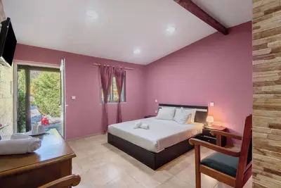 Image de Chambre 'Quarto 9 - Gojim Casa Rural' avec vue montagne, piscine partagée et Wi-Fi