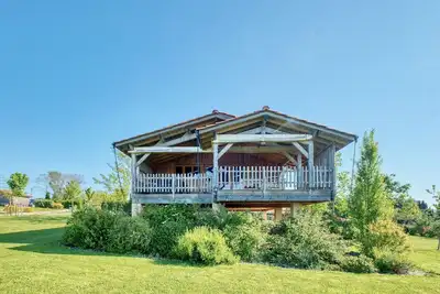 Image de Cabane 'Malfourat' avec piscine partagée, Wi-Fi et climatisation