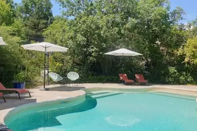 Image de Maison 'La Buisse - Les 2 Gites' avec vue sur la montagne, terrasse partagée et Wi-Fi
