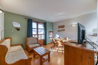 Image de Appartement 'Bercail 3 Grand Appt Plein Sud' avec vue sur montagne et balcon