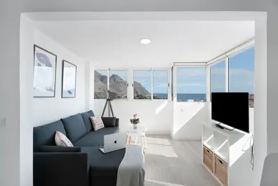 Image de Appartement de vacances 'Teresitas Beach By Aguita Salada' avec balcon et Wi-Fi