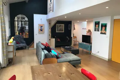 Image de Spacious 4-bedroom apartment with WiFi, Ac in the heart of Sete