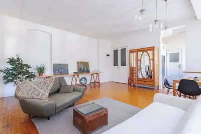 Image de This apartment is a 1 bedroom(s), 1 bathrooms, located in Beyoğlu, İstanbul.