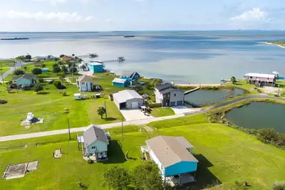 Image de Blue Lagoon - Super cute, water/bay view, close to beach and bay!
