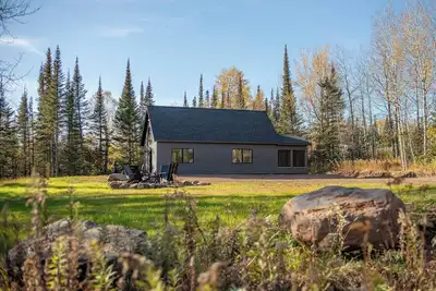 Image de Camp Du Nord. . . a Cozy 2-bedroom cabin in tranquil Grand Marais Mn