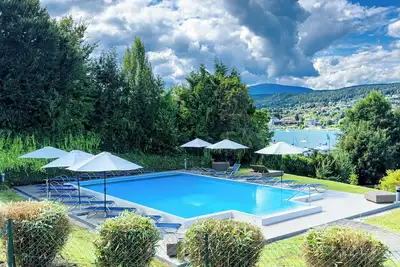 Image de 2-bedroom apartment, terrace, private lake access, pool