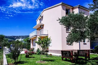 Image de Two Bedroom Apartment with Balcony