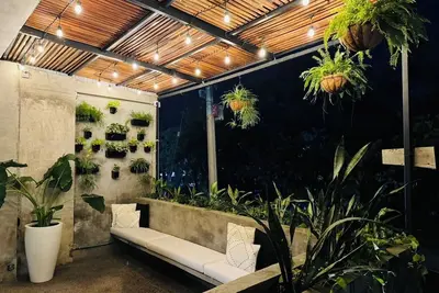 Image de Cozy chic studio near the beach!