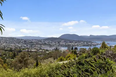 Image de The View 2 bed unit with stunning Hobart outlook